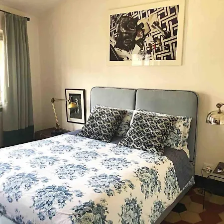 Market Exclusive Apartment